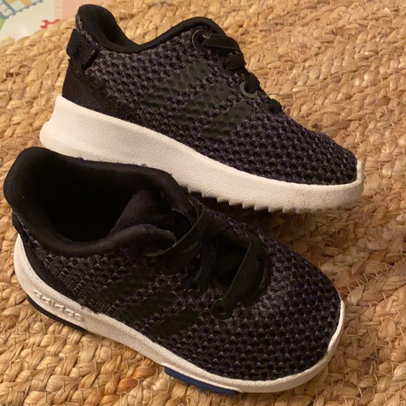 Adidas shoes!!! - Picture 6 of 6